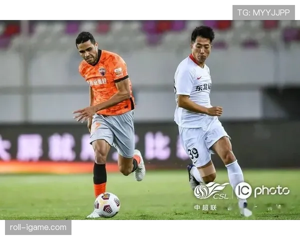 曹圭成本赛季表现稳健,进攻端持续提升展现足球潜力